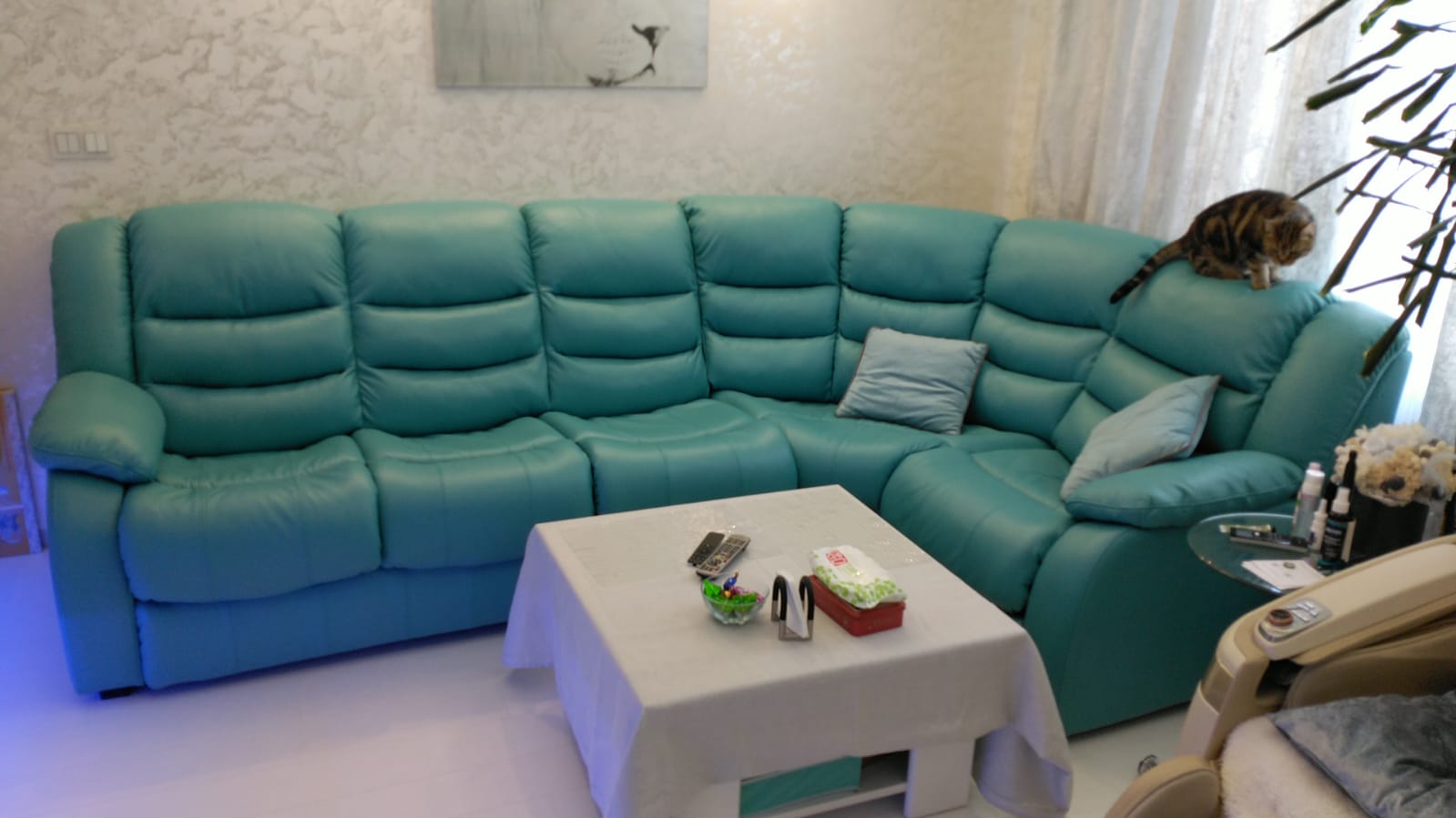 Перетяжка дивана на дому. Бабушкинская